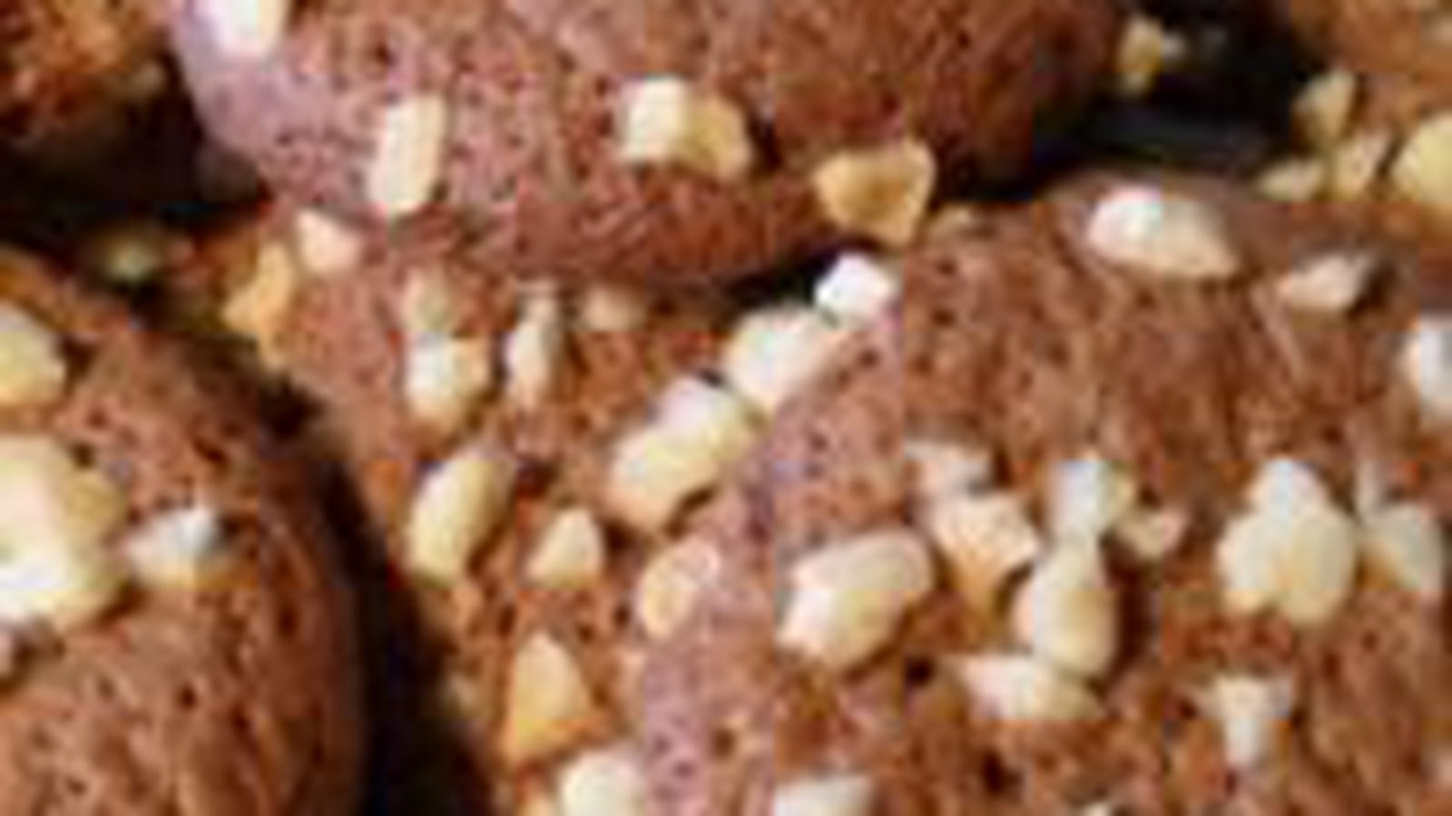 Macarons au marzipan et chocolat