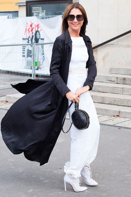 Elsa Zylberstein au d&eacute;fil&eacute; L'Oreal