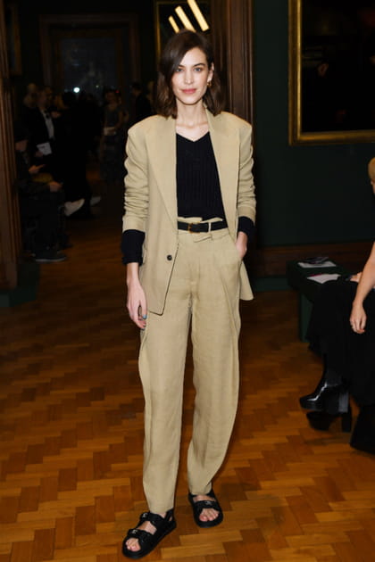 Alexa Chung au d&eacute;fil&eacute; Erdem