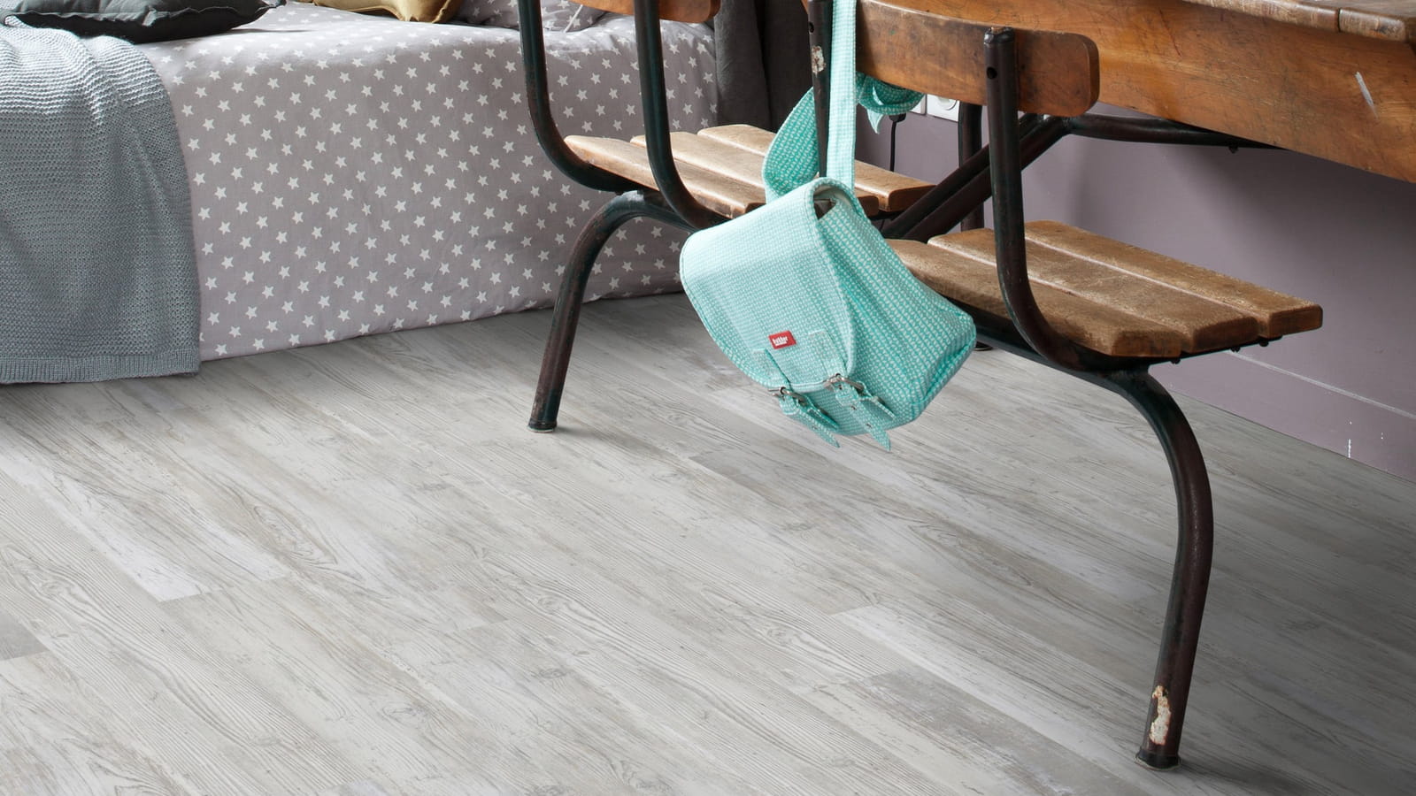 Sol vinyle Hielo Gerflor chez Leroy Merlin 