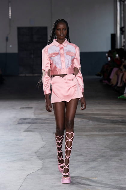 D&eacute;fil&eacute; Vivetta printemps-&eacute;t&eacute; 2023