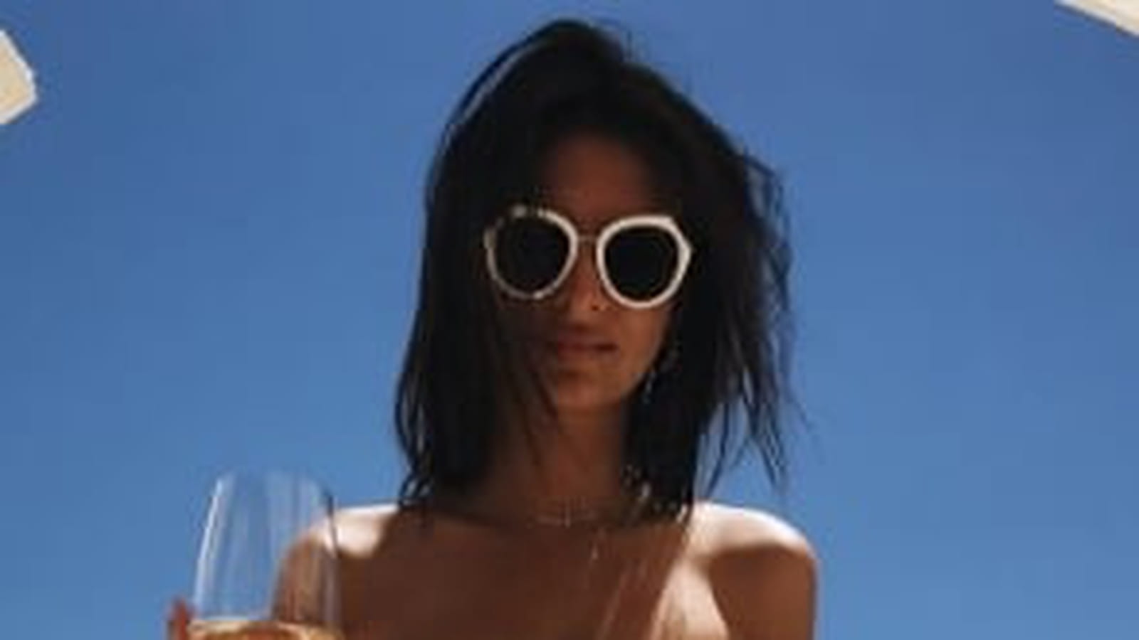 Emily Ratajkowski