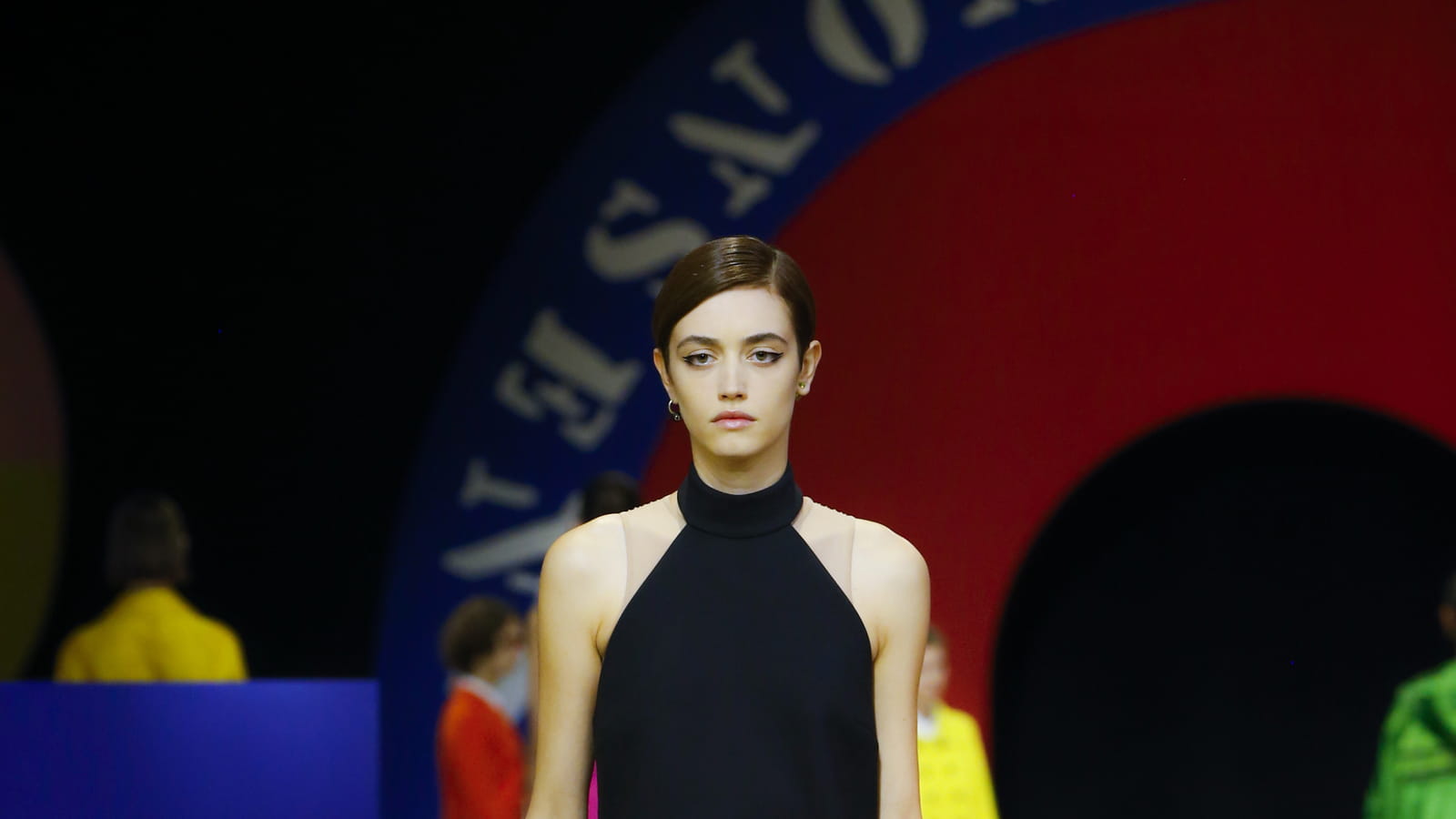 Look 15