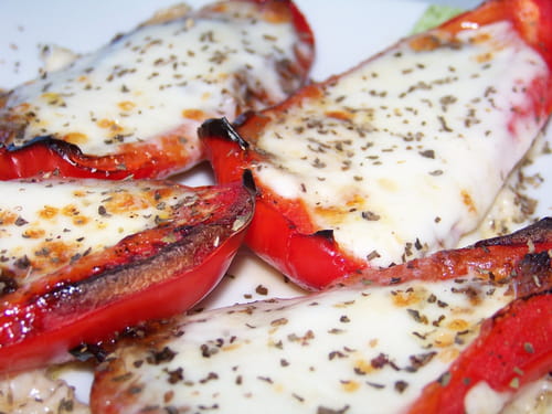 Pirogues de poivron à la mozzarella