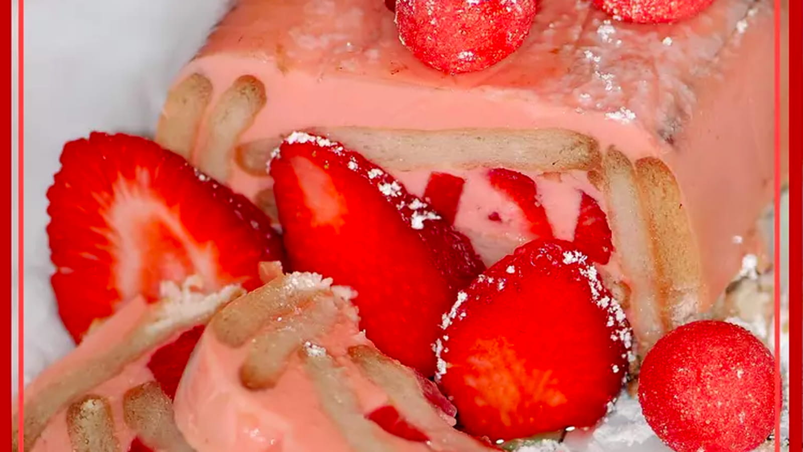Charlotte aux deux fraises et Petit Beurre