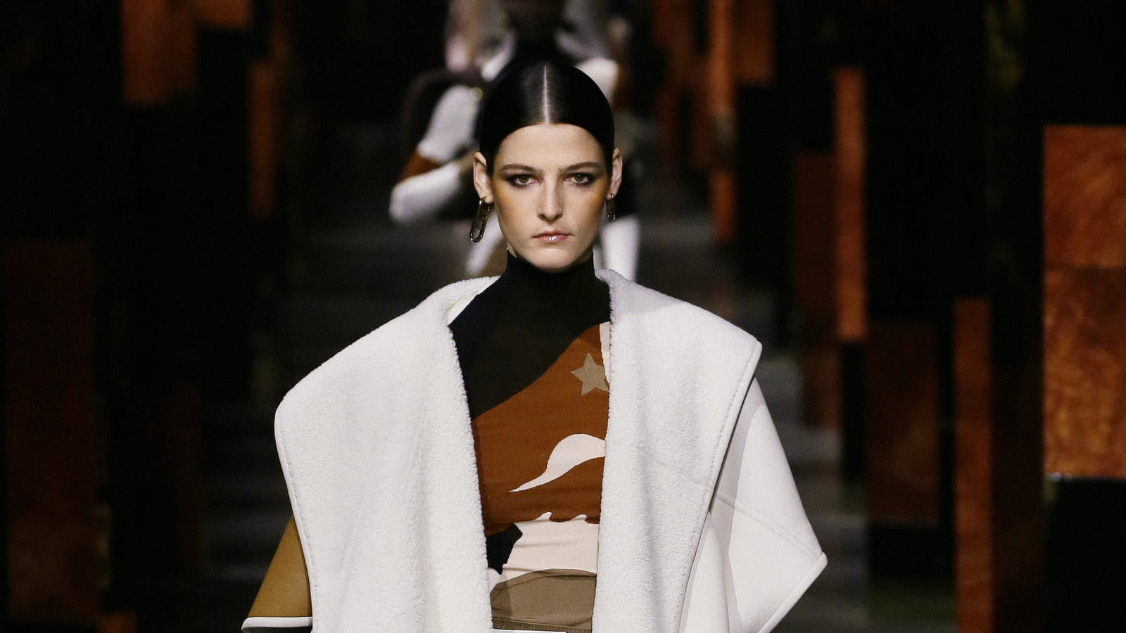 Look 23
