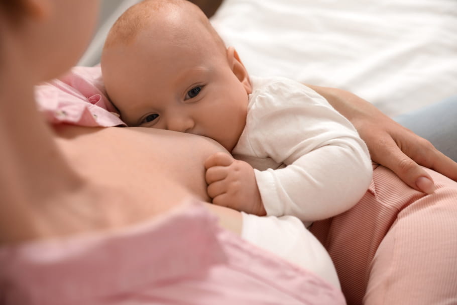 Allaiter enceinte : comment faire, peut-on tomber enceinte ?