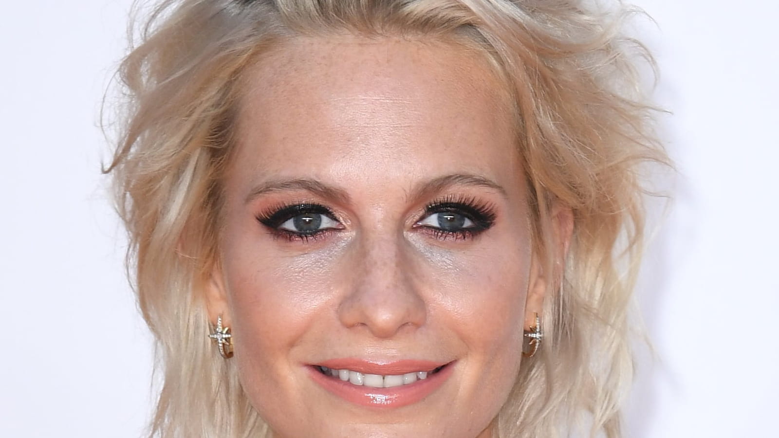 Poppy Delevingne, avec un carré