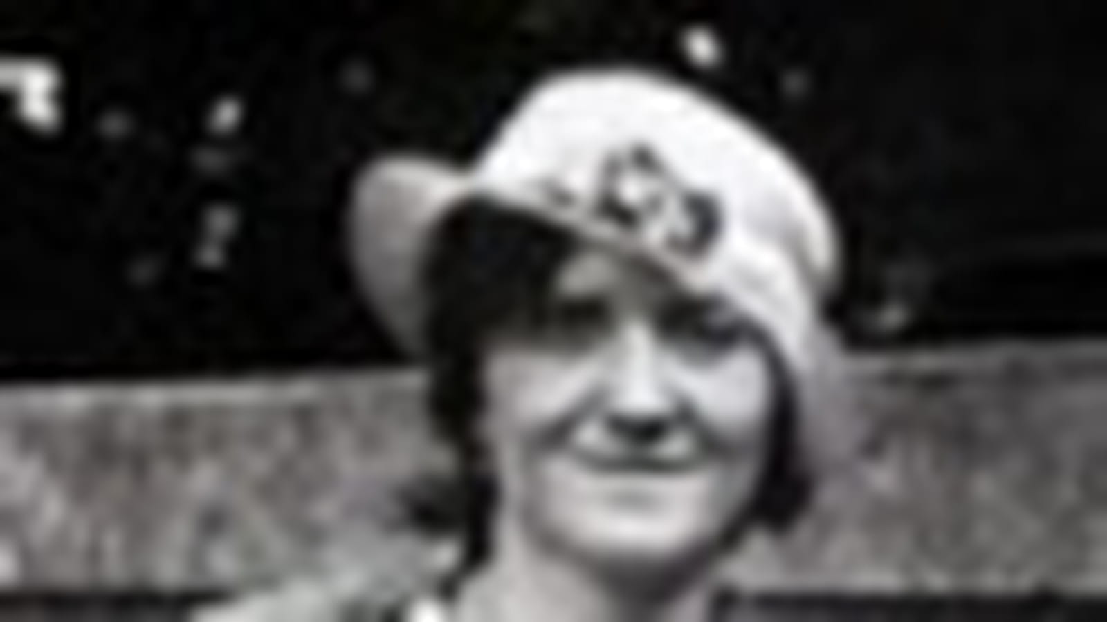 1933
