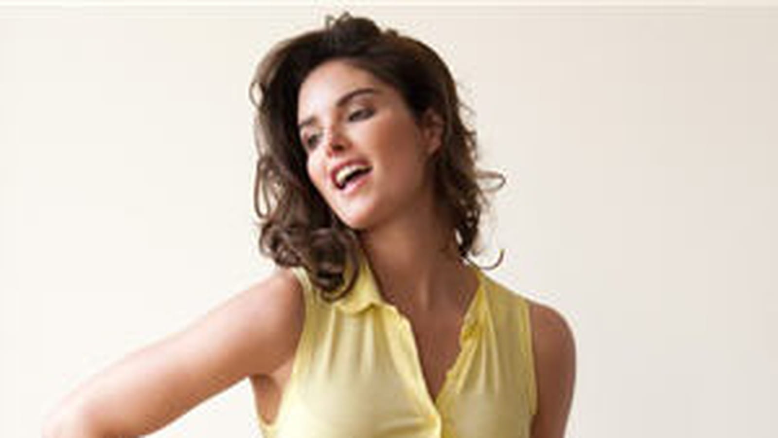 Robe jaune de Daphnea
