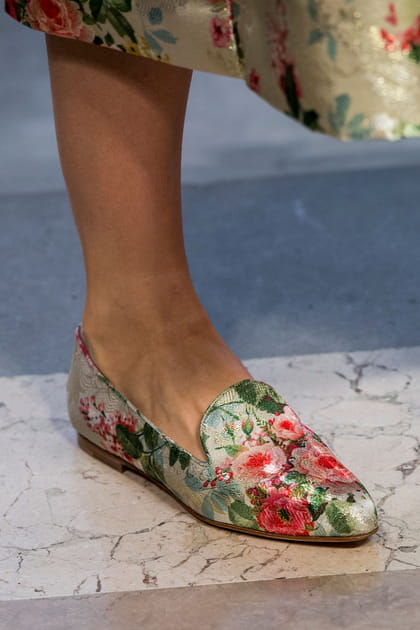 Les slippers du d&eacute;fil&eacute; Carolina Herrera