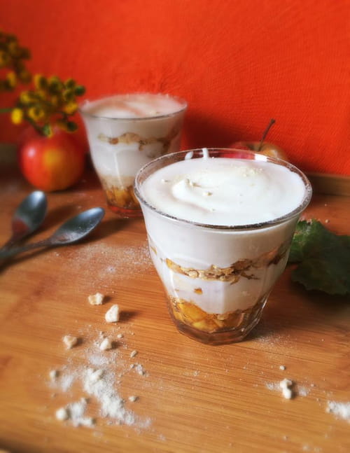 Verrine d'eton mess aux pommes et sirop d'érable
