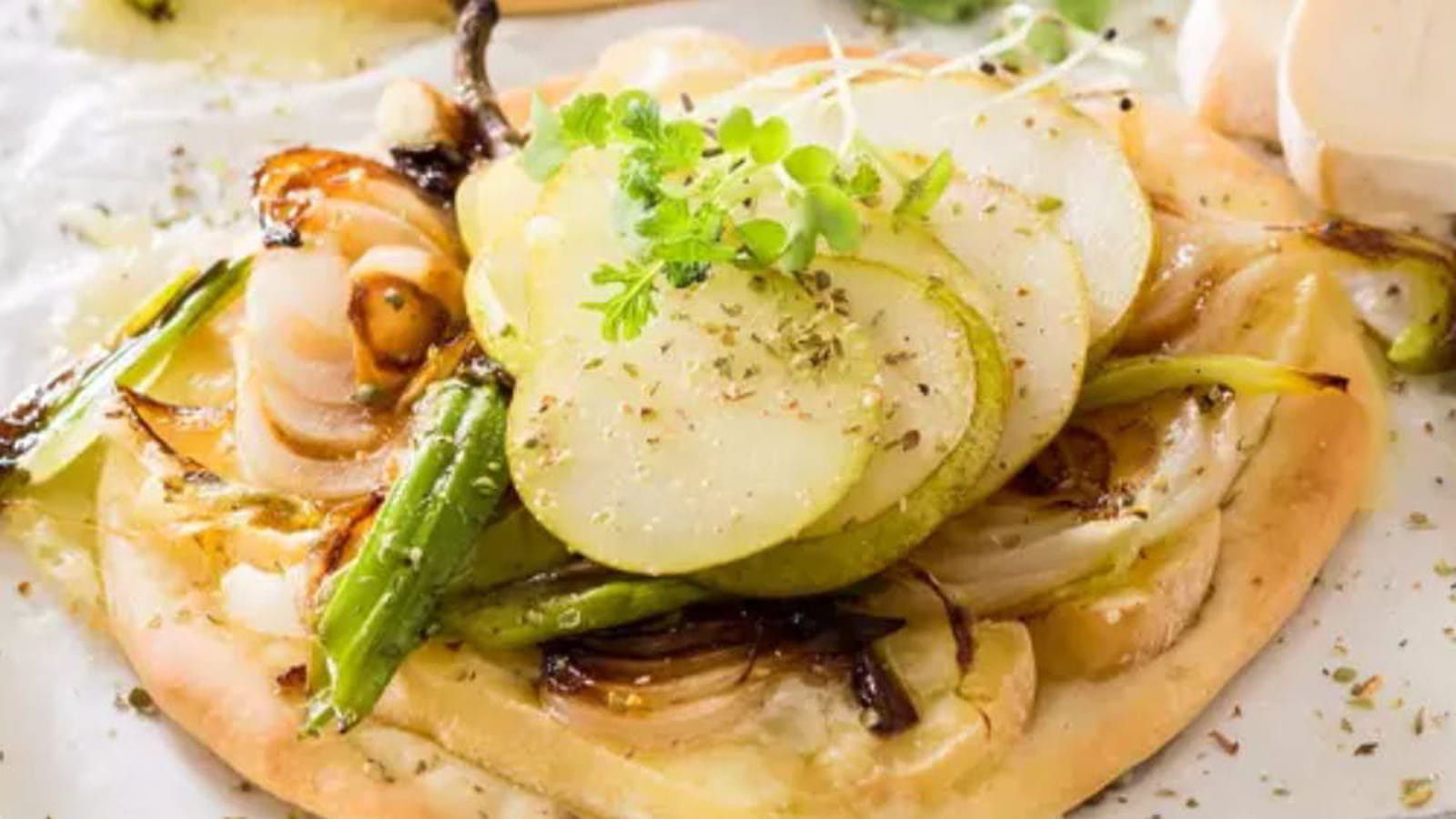 Petites pizzas blanches au reblochon