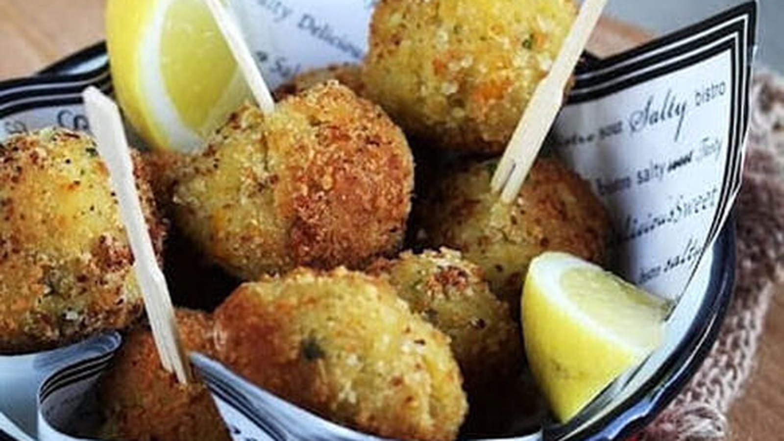 Boulettes de pois chiches et sauce yaourt