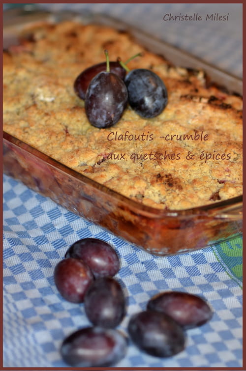 Clafoutis-crumble aux quetsches & épices