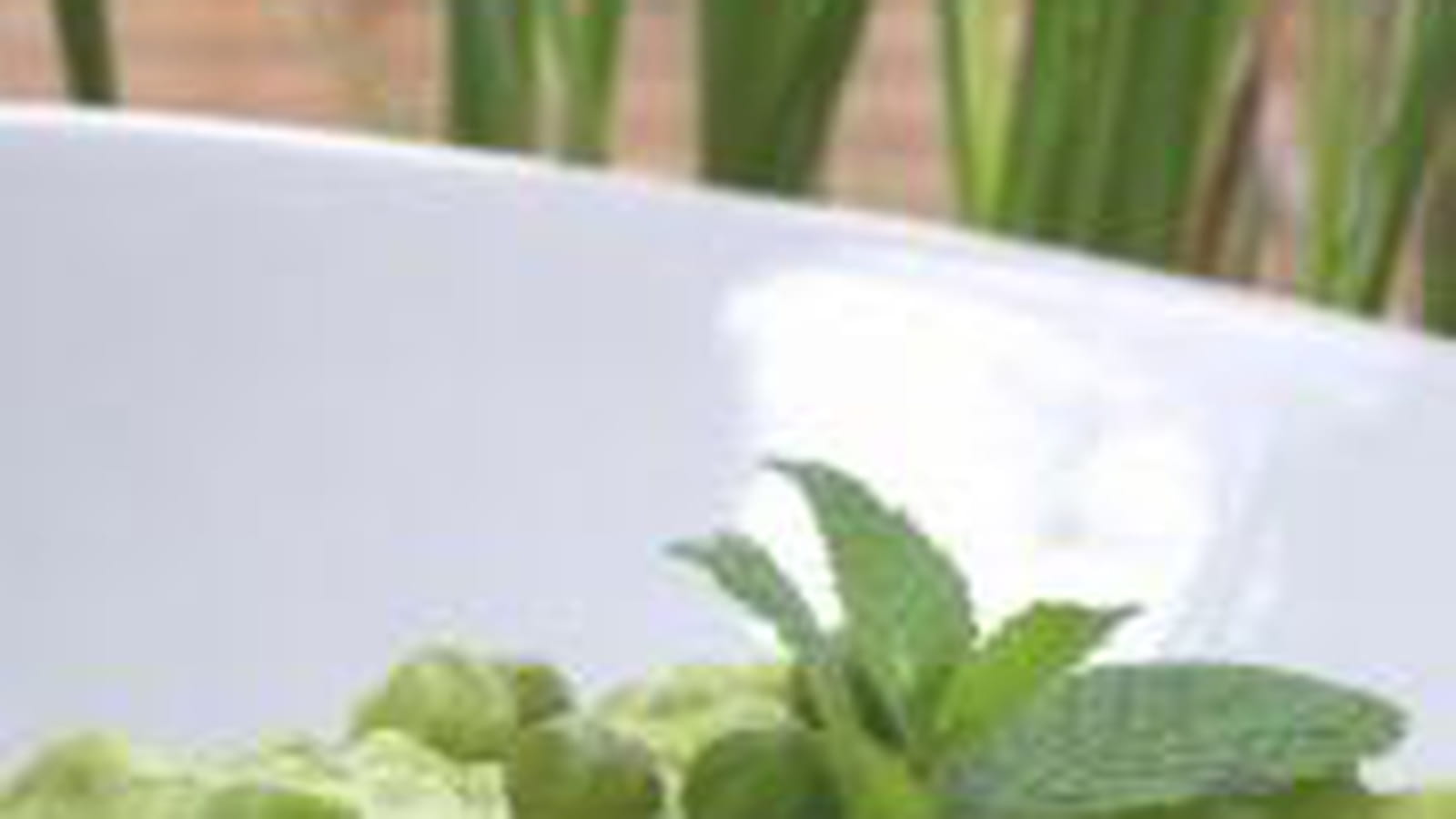 Purée de petits pois à la menthe