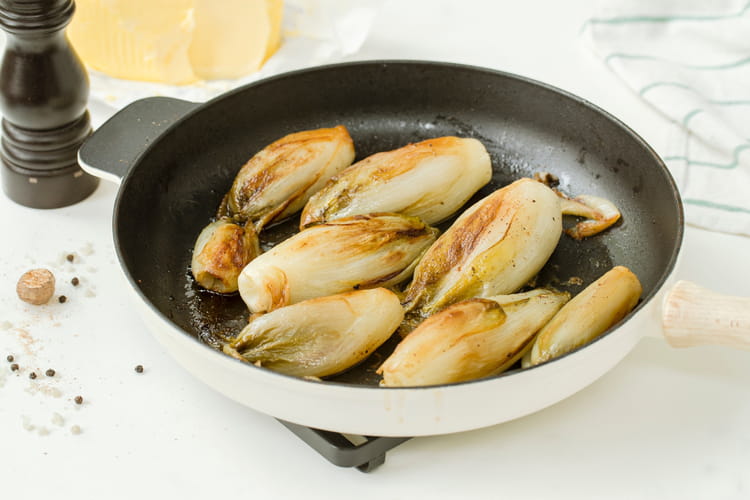 Comment cuisiner les endives ? Recettes de Cyril Lignac !