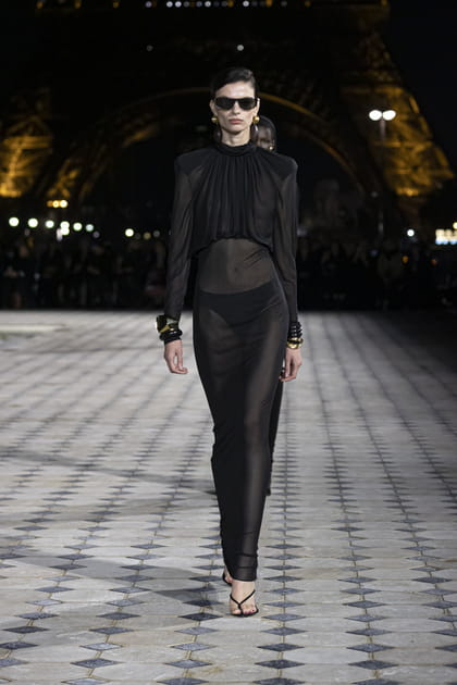 Look 36&nbsp;du d&eacute;fil&eacute; Saint Laurent