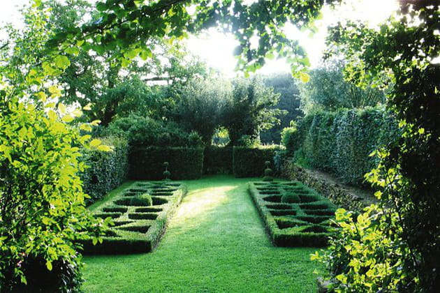 La chambre des broderies dans un style épuré