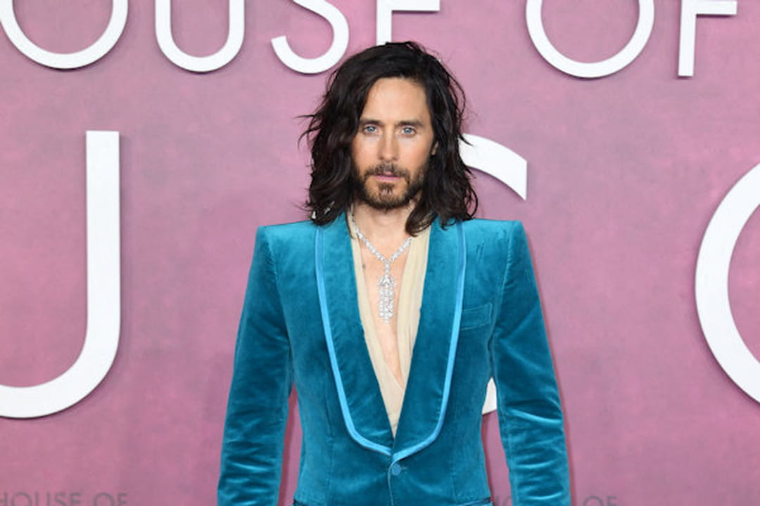 Jared Leto Robe Jared Leto en costume de velours bleu