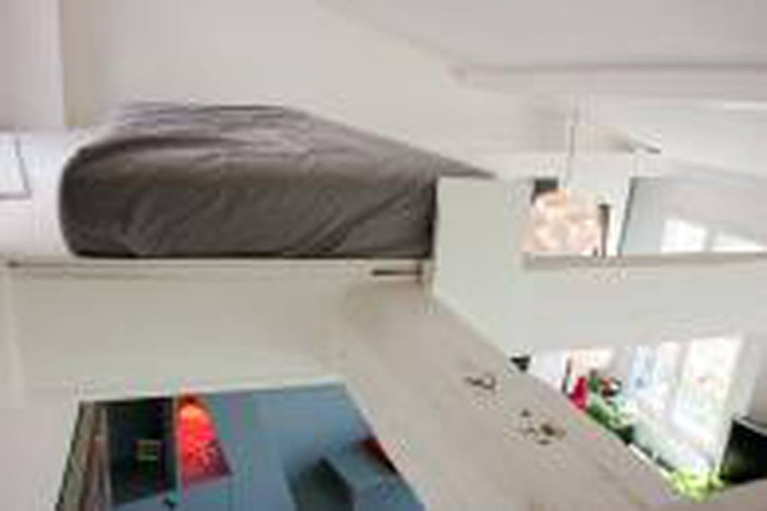 Un lit haut perché