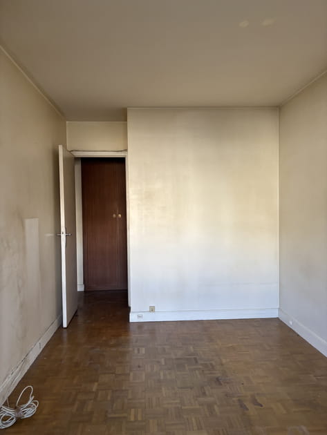 Avant&nbsp;: une chambre vraiment d&eacute;fraichie