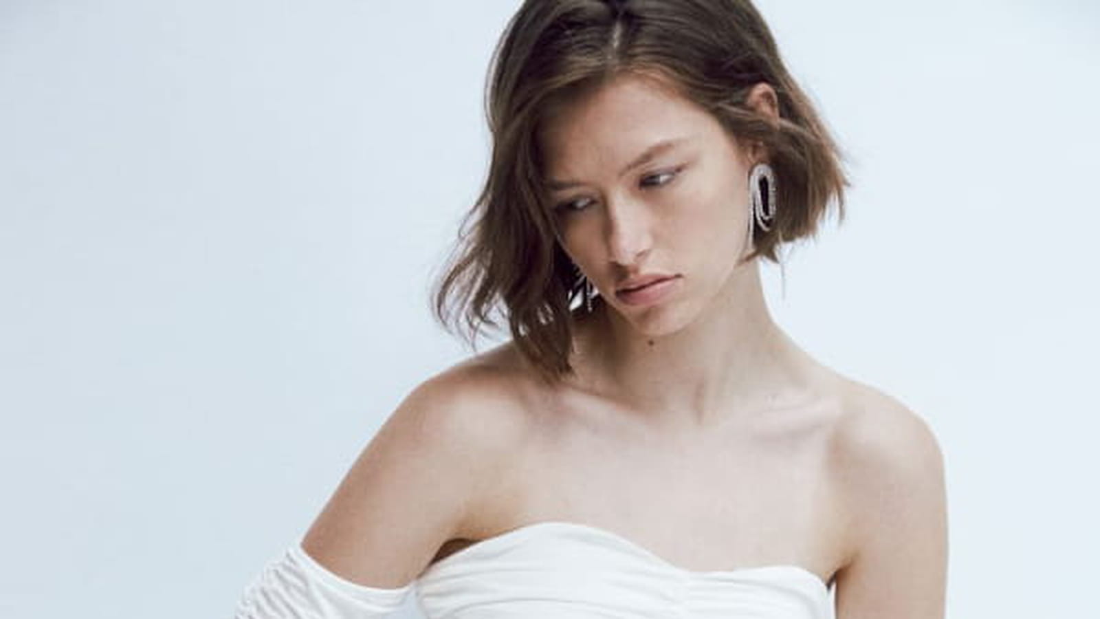 Robe blanche froncée H&M 