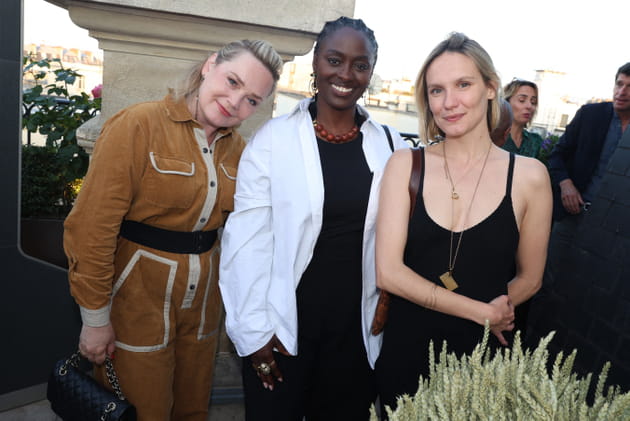 Julie Judd, Aissa Maiga et Ana Girardot : trio complice à la soirée du Peninsula