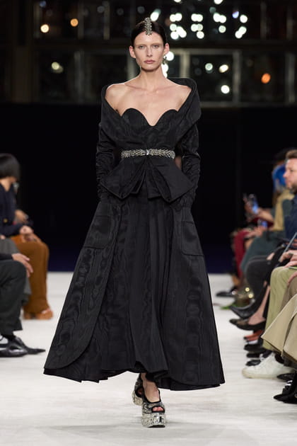 Look 38&nbsp;du d&eacute;fil&eacute; Balmain