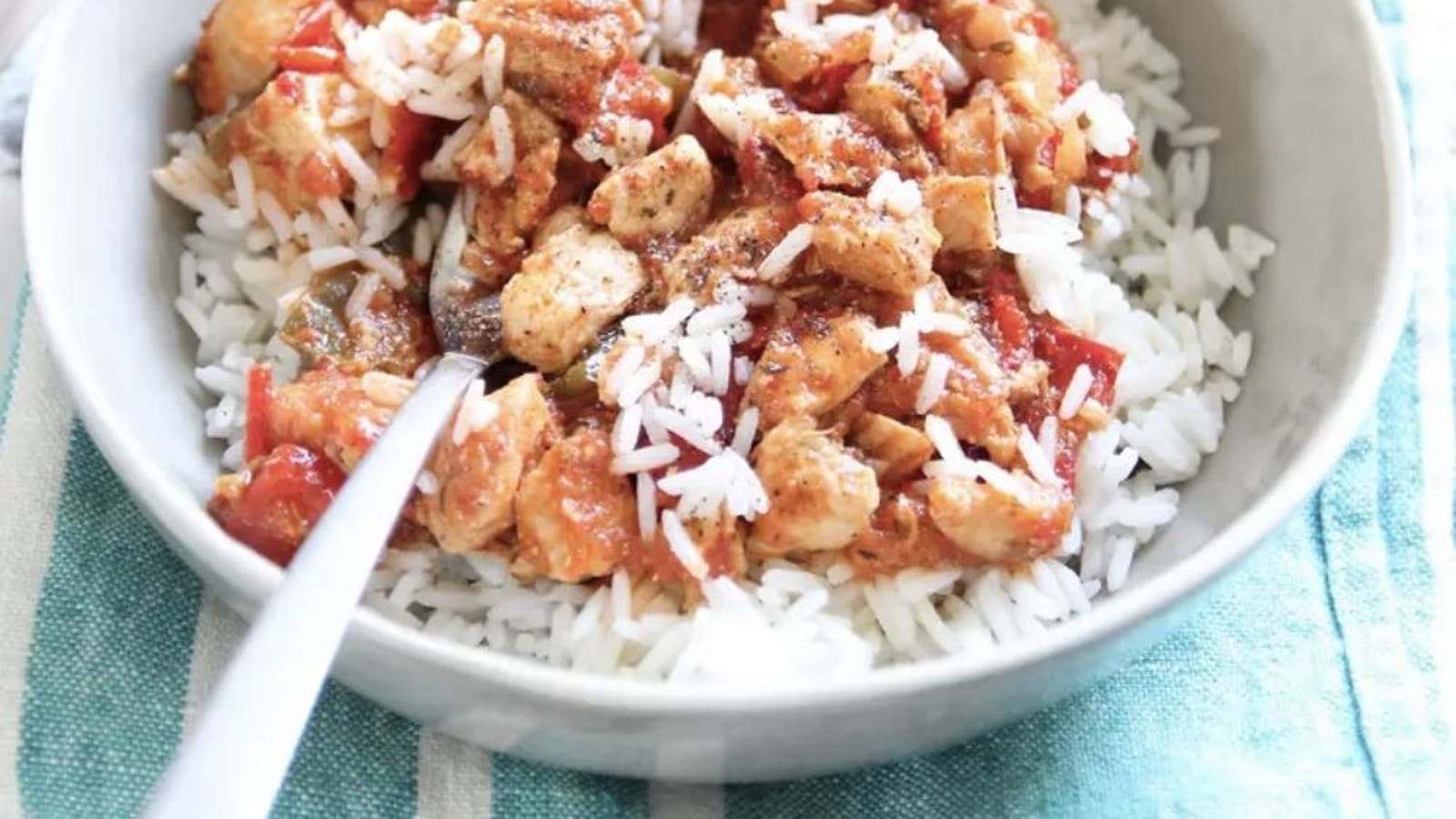 Poulet Basquaise au thym, laurier et origan