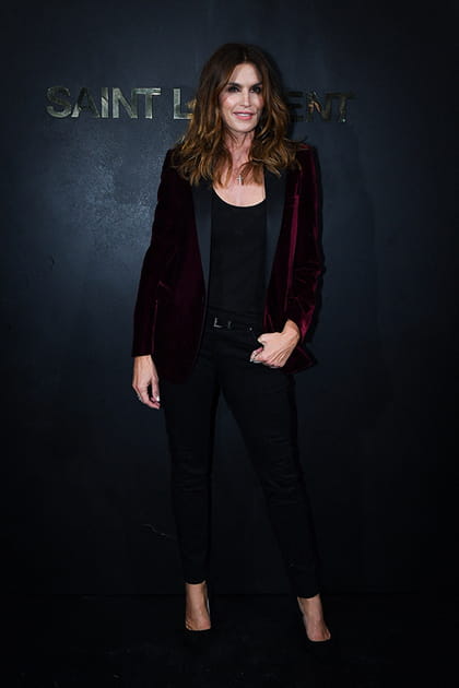 Cindy Crawford&nbsp;au d&eacute;fil&eacute; Saint Laurent