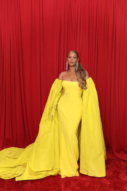 Beyonc&eacute; en robe Valentino