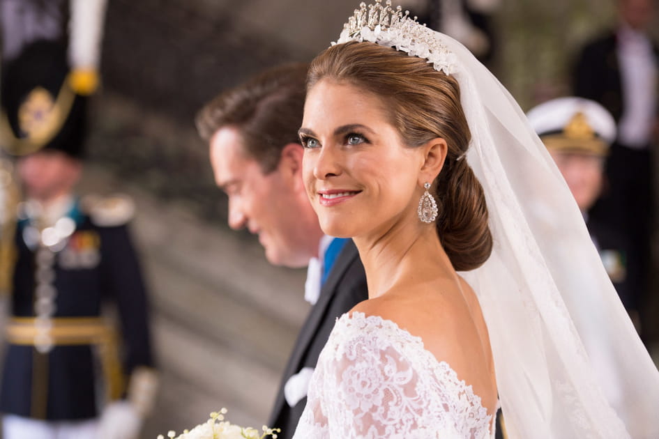 Le chignon bas XXL de la princesse Madeleine