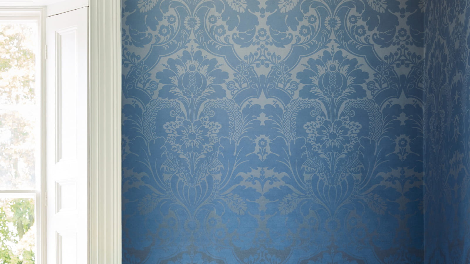 St James Cobalt Fade