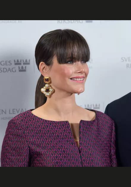 La frange rideau de Sofia de Su&egrave;de