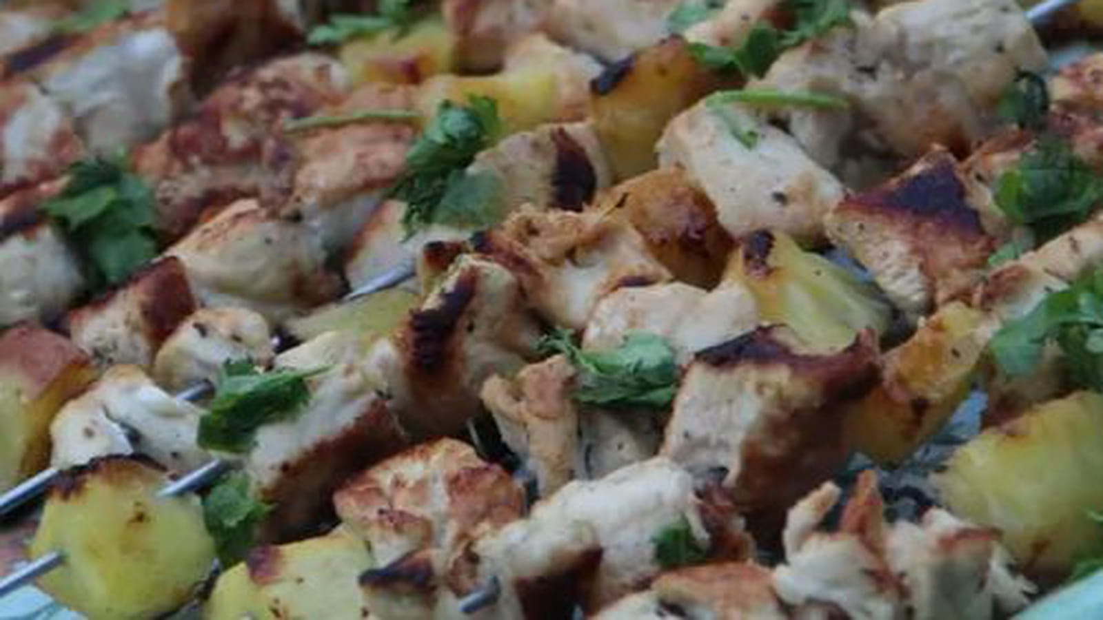 Brochettes de poulet ananas goût mojito