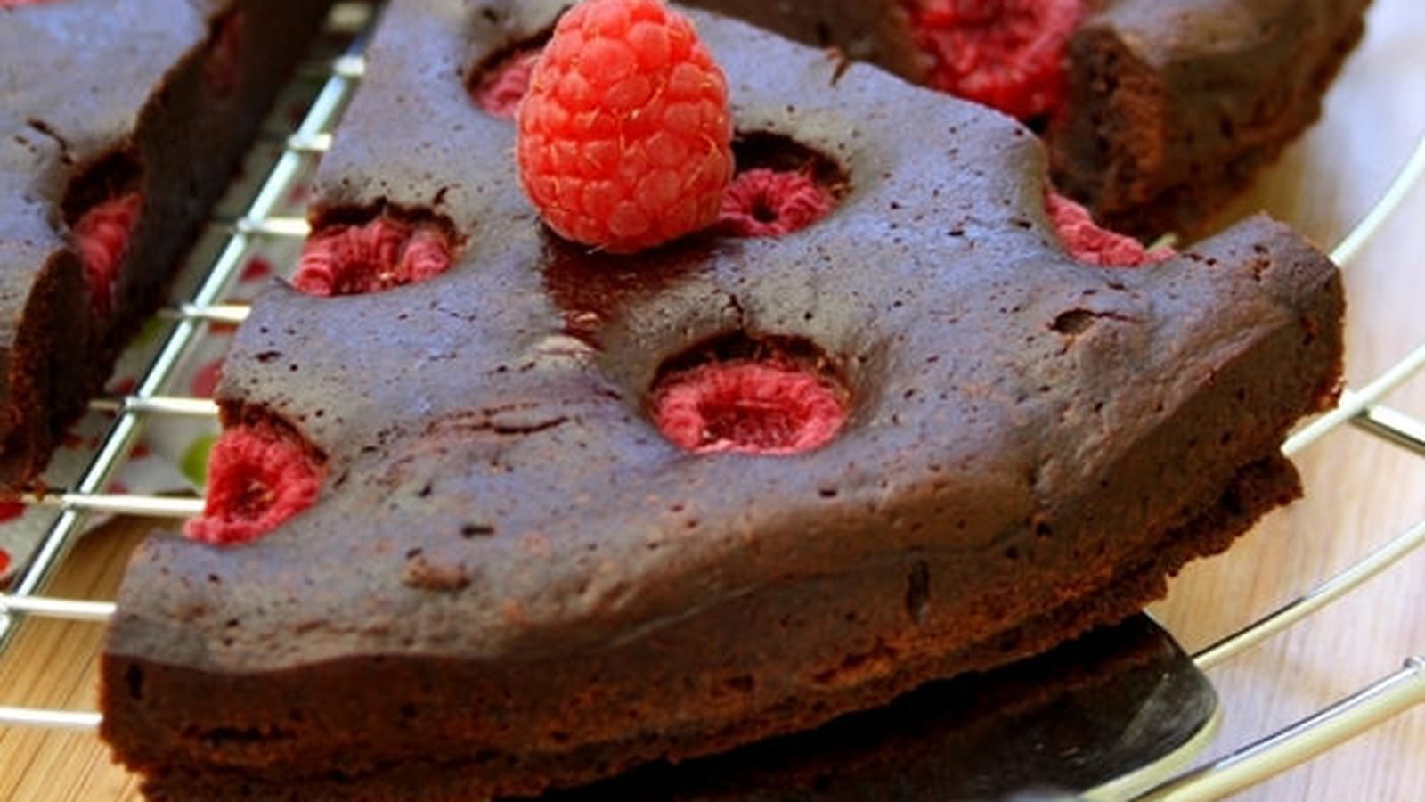 Fondant au chocolat et framboises