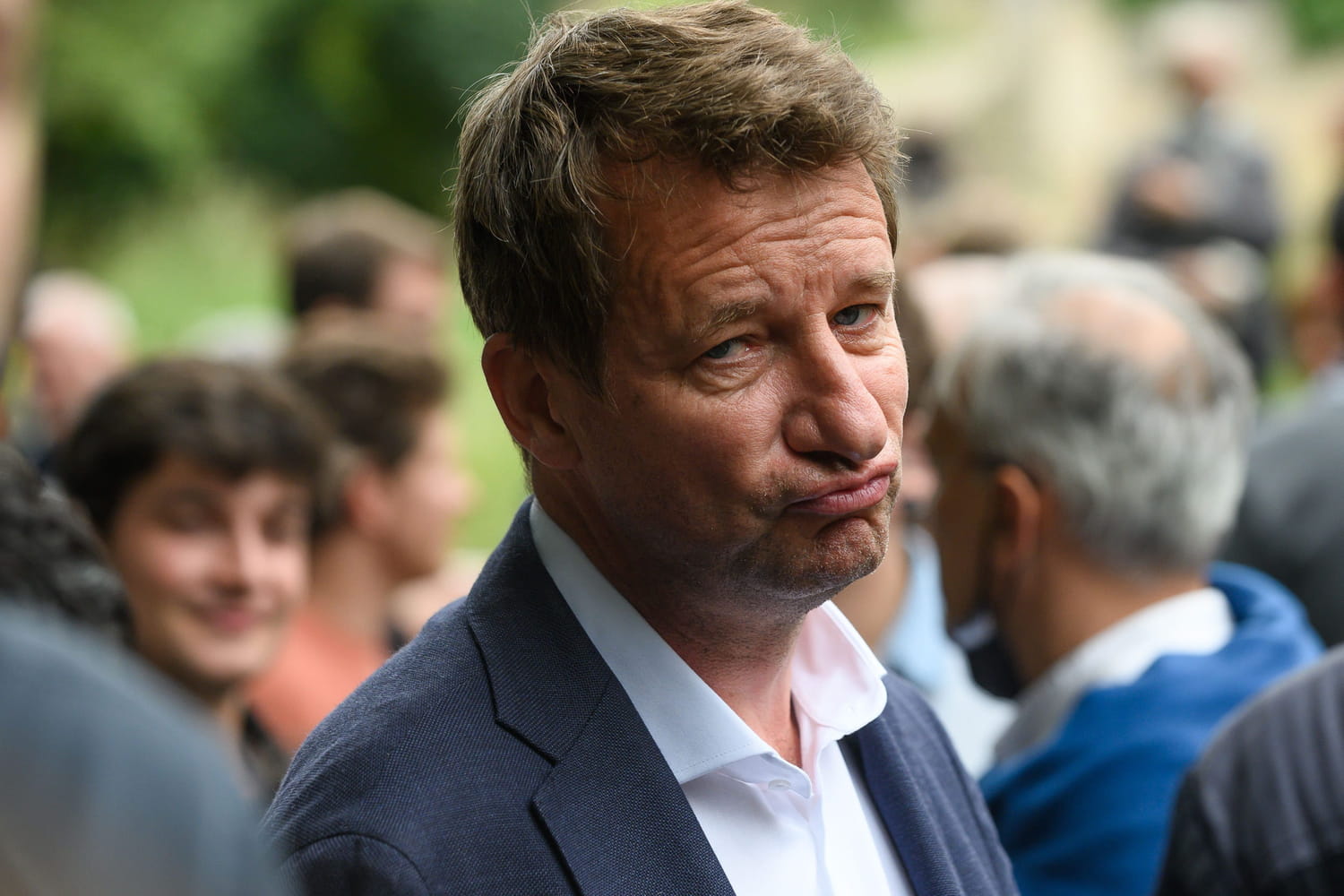Yannick Jadot, relooké ? Question (et réponse) surprenante