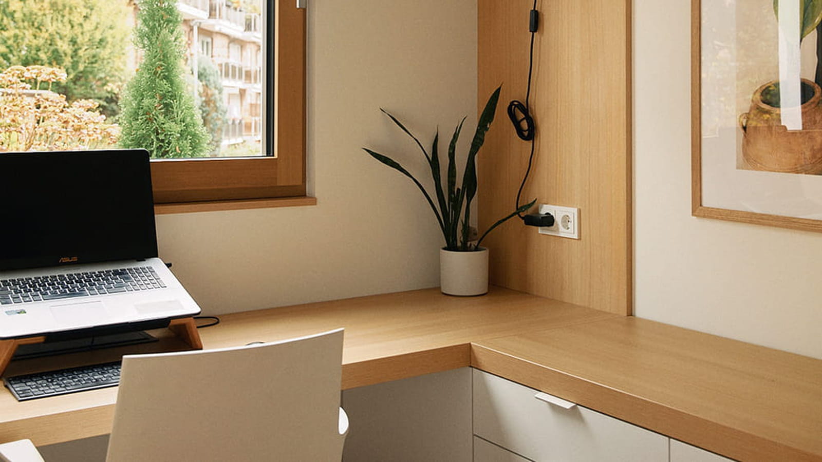 Bureau après
