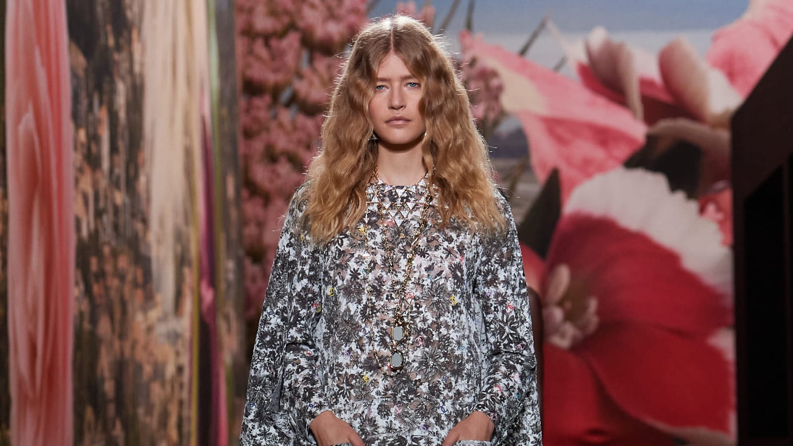 Look 70
