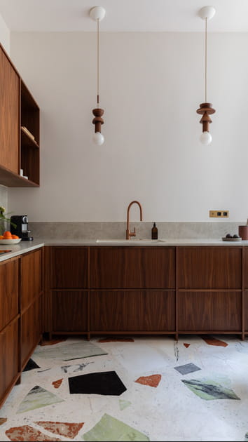 Apr&egrave;s&nbsp;: une cuisine en noyer tr&egrave;s &eacute;pur&eacute;e