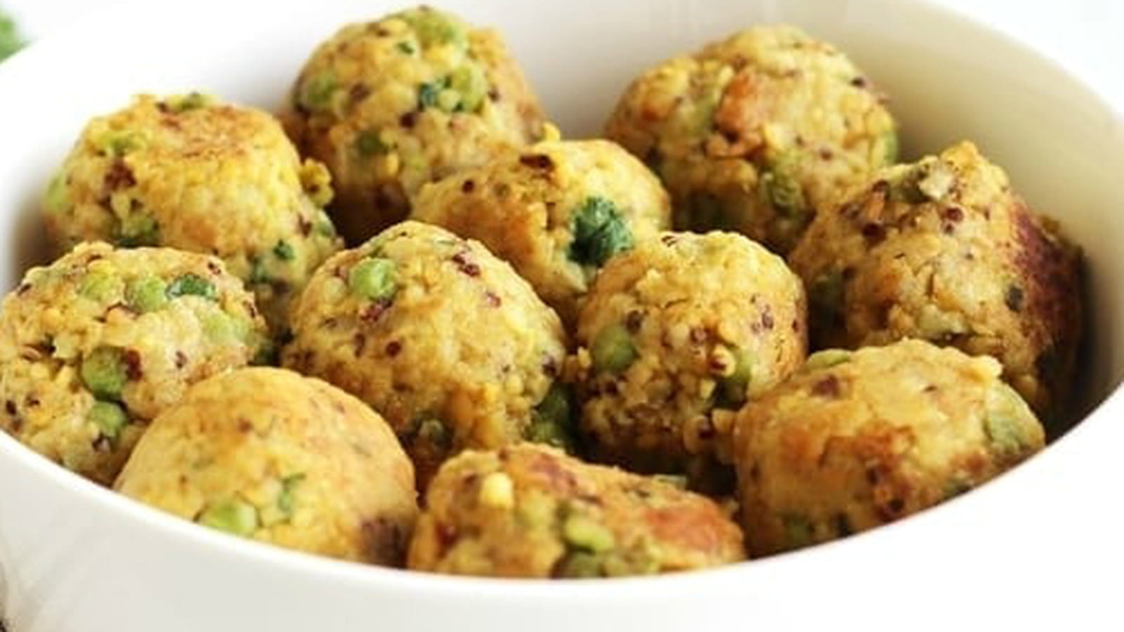 Boulettes de boulgour aux petits pois et coriandre