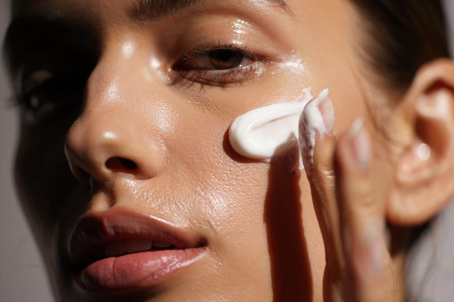 Coming from Korea, this new generation of skincare promises to replace serum and moisturizer in a single step Coming from Korea, this new generation of skincare promises to replace serum and moisturizer in a single step