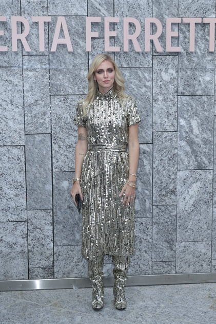 Chiara Ferragni au d&eacute;fil&eacute; Alberta Ferretti