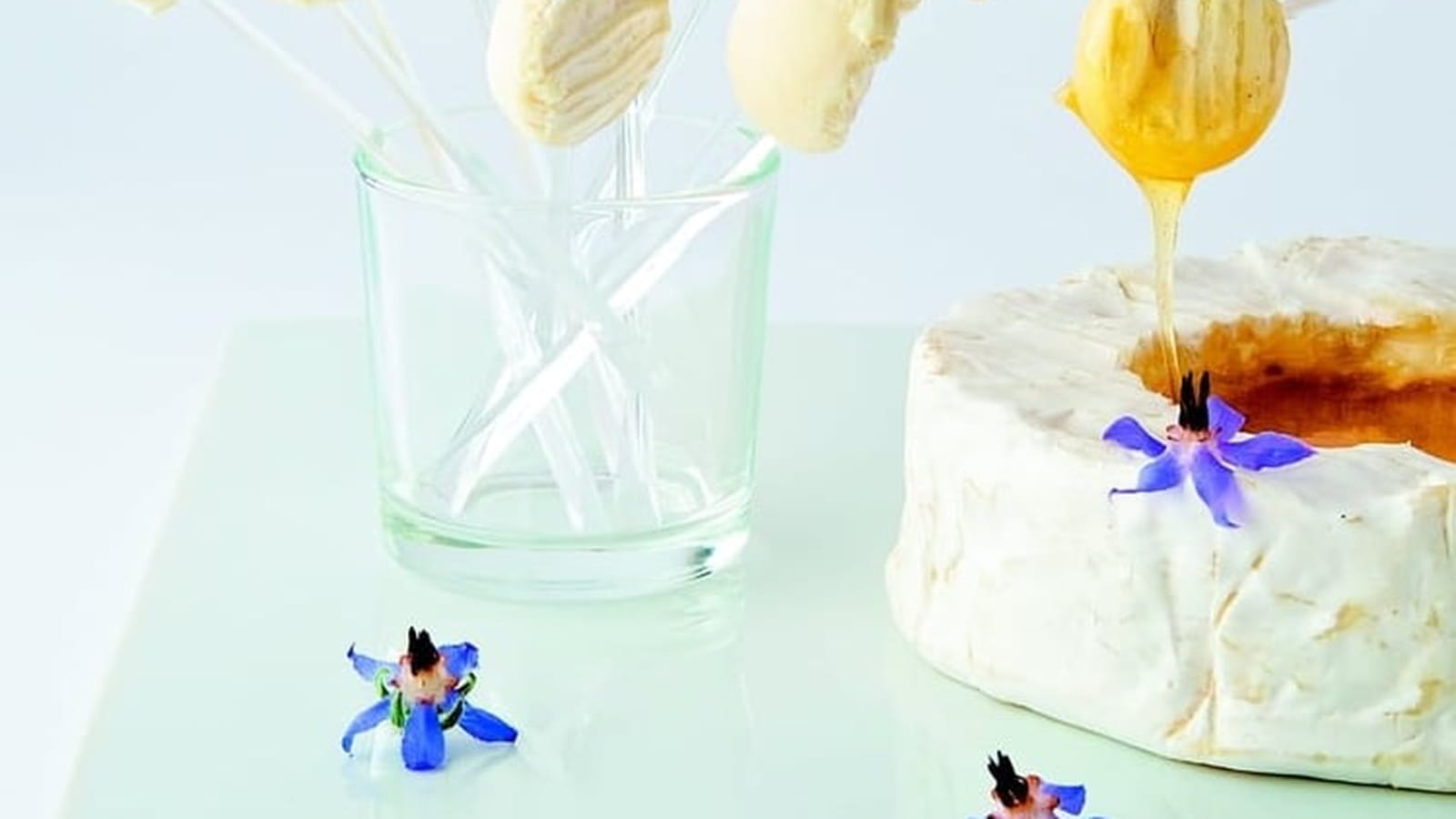 Bonbons de Camembert au miel