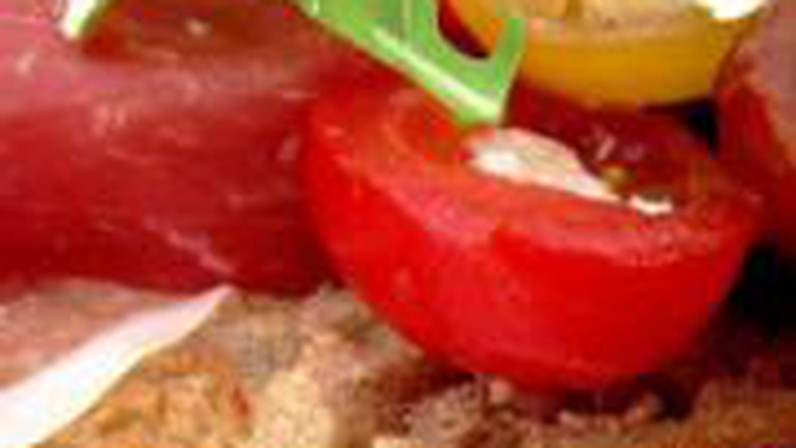 Bruschetta aux tomates cerises et jambon cru