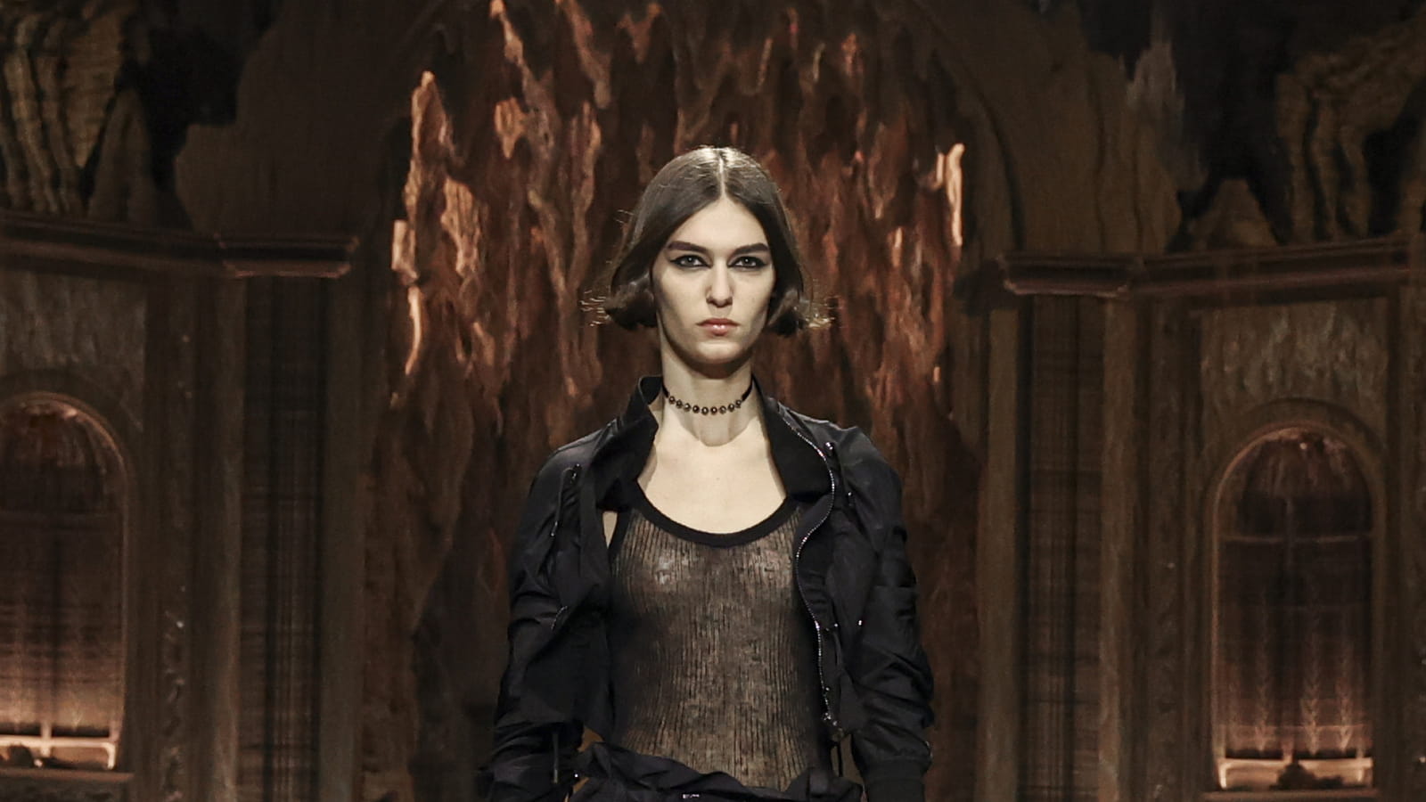 Look 27