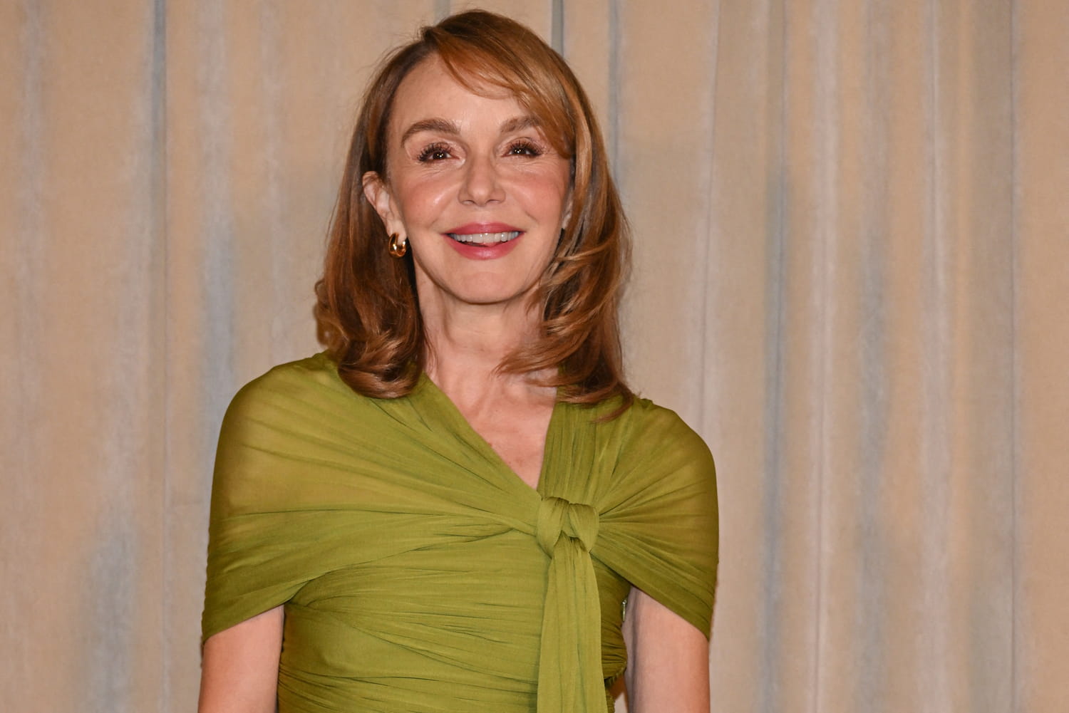 Philippine Leroy-Beaulieu proves that this hairstyle rejuvenates better than any makeup Philippine Leroy-Beaulieu proves that this hairstyle rejuvenates better than any makeup