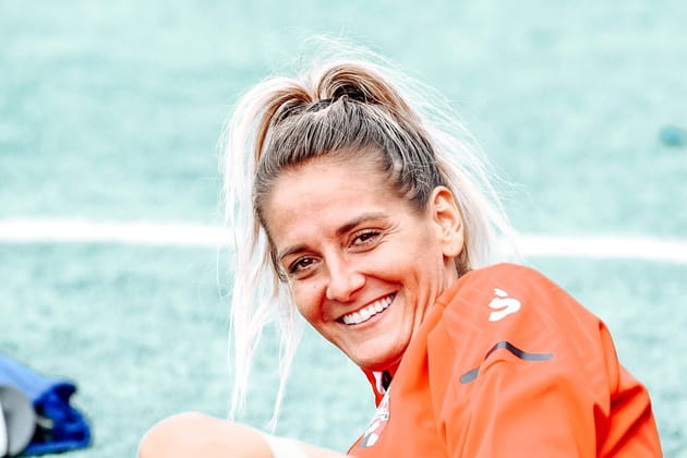 Julie, 33 ans, footballeuse professionnelle