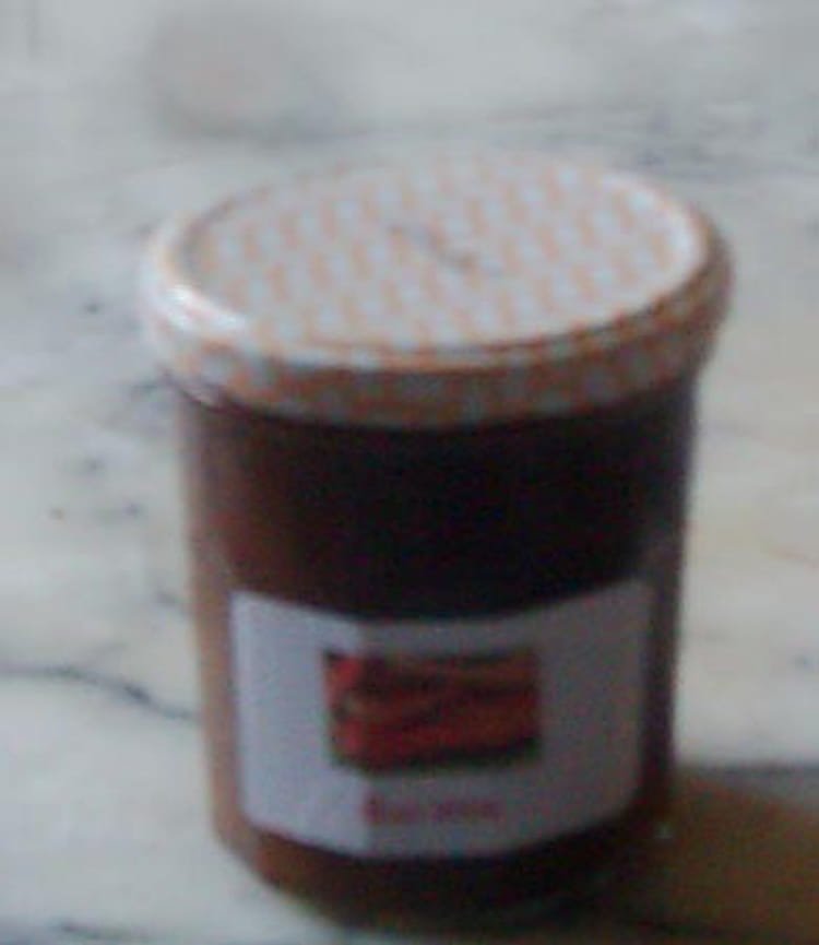 Recette de Confiture de rhubarbe aux abricots secs